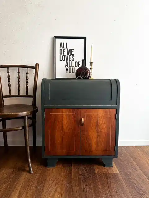 Midcentury, Midcentury Kommode, Midcentury Schallplattenspieler, 50er Jahre Kommode, 60er Jahre Kommode, Vintage Kommode, chary chic, Upcycling, Nusskommode, alte Kommode, gebrauchte Kommode, aus alt mach neu, Vintage Möbel, Upcycling Möbel, Kematen am Innbach, Österreich, Oberösterreich