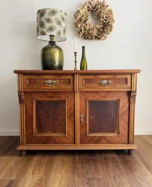 Kommode aus der Gründerzeit, Gründerzeit-Kommode, chary chic, chary chic Showroom, Vintage Möbel, alte Möbel, antike Möbel, aus alt mach neu, Interior Design, Kematen am Innbach, Oberösterreich, Vintage Möbel aus Österreich, Signature Collection, Einzelstücke, Upcycling, Möbel Upcycling