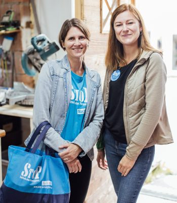 Stop Wels, Yasmin Rammelmüller und Simone Heinz, chary chic, Frauenhaus Wels, Institut Mack